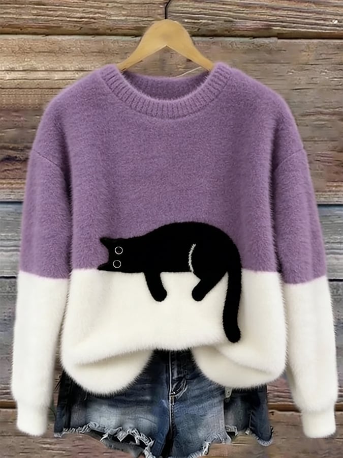 Belinda - Oversized Jumper with Cat Design