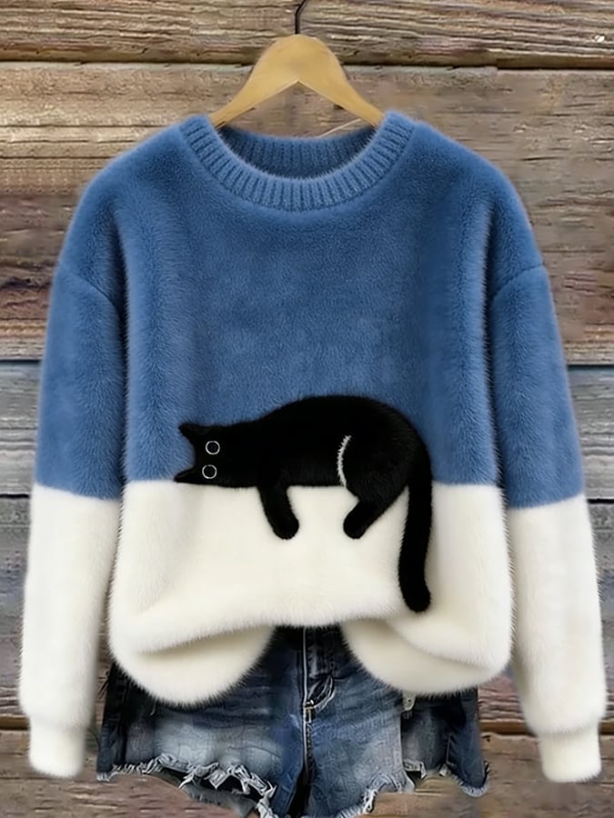 Belinda - Oversized Jumper with Cat Design