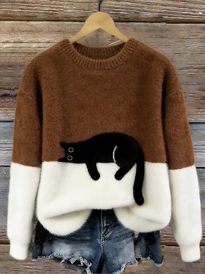 Belinda - Oversized Jumper with Cat Design
