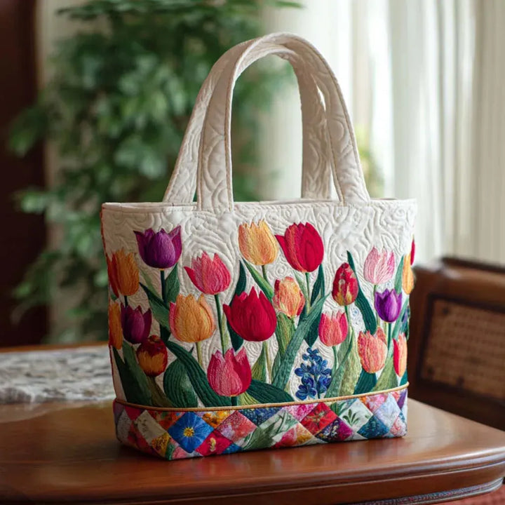 Tulipanhage - Quilted Tote Bag