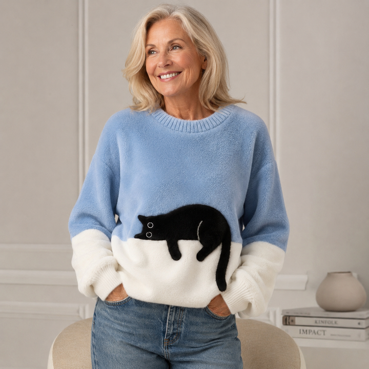 Belinda - Oversized Jumper with Cat Design